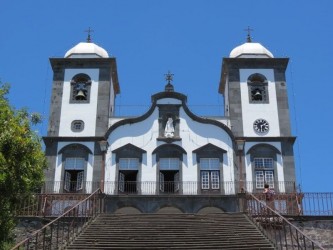 Tour to Monte and Eira do Serrado from Funchal