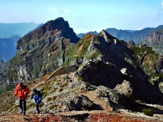 PR1 Vereda do Areeiro Hiking Trail in Madeira Island