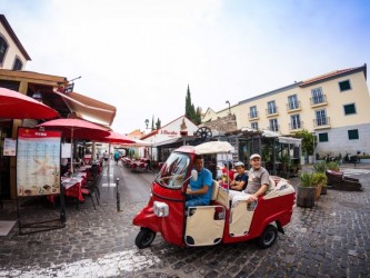 Tuk Tuk Tour & Catamaran