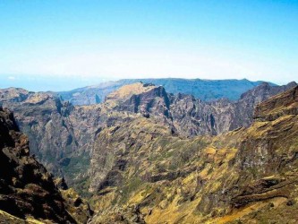 Walk to Pico Ruivo from Achada Teixeira in Madeira